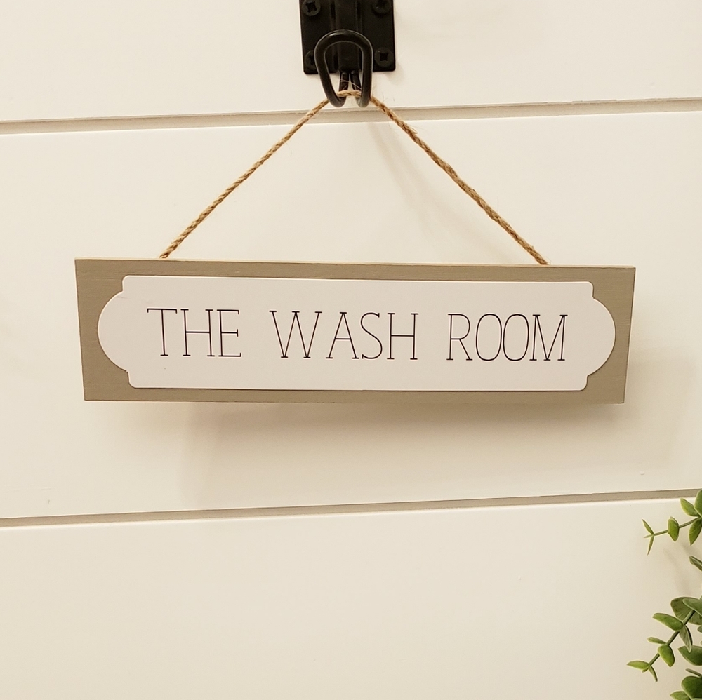 Farmhouse bathroom decor The Wash Room - Picture 2 of 3